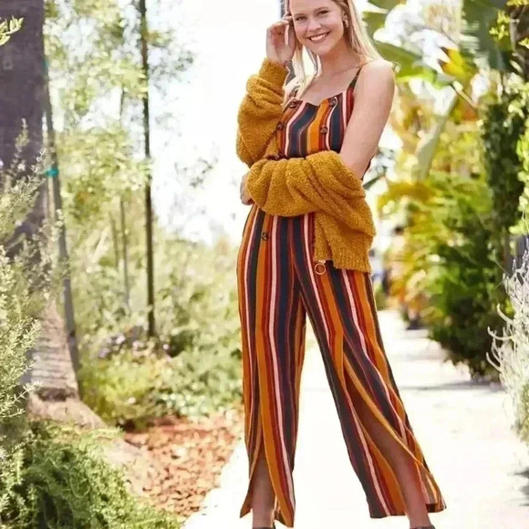 Coco and Jameson jumpsuit - Picture 3 of 11